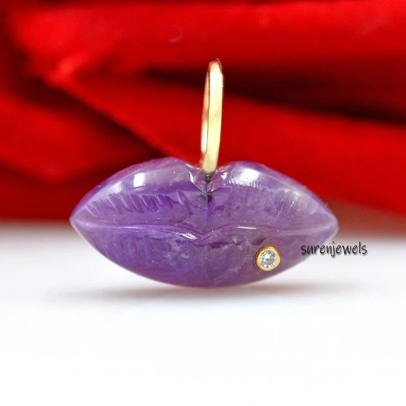 14k Gold Gemstone Carving Lips Pendant – Handmade Designer Gemstone Lips Jewelry