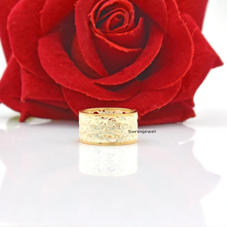 14K Gold Filigree Wide Cigar Band Ring – Designer Floral Design